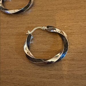 Silpada silver and black 'twist' Hoop 1" Earrings
